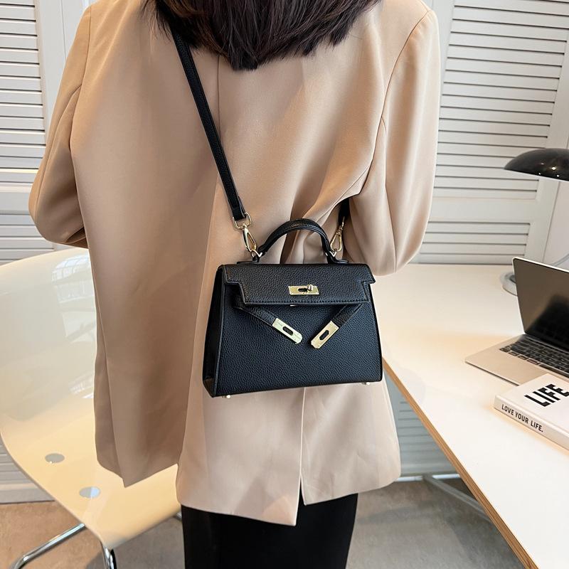 

Модные женские сумки Новая портативная наплечная сумка-мессенджер чёрный