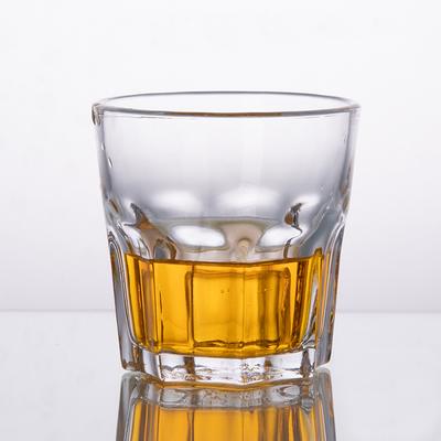 Ensemble de 2 pièces 5.8oz 170ml Verre à whisky style chinois Tasse à vin étranger Ensemble Tasses transparentes pour fête Gobelet à liqueur Ustensiles à vin Mug