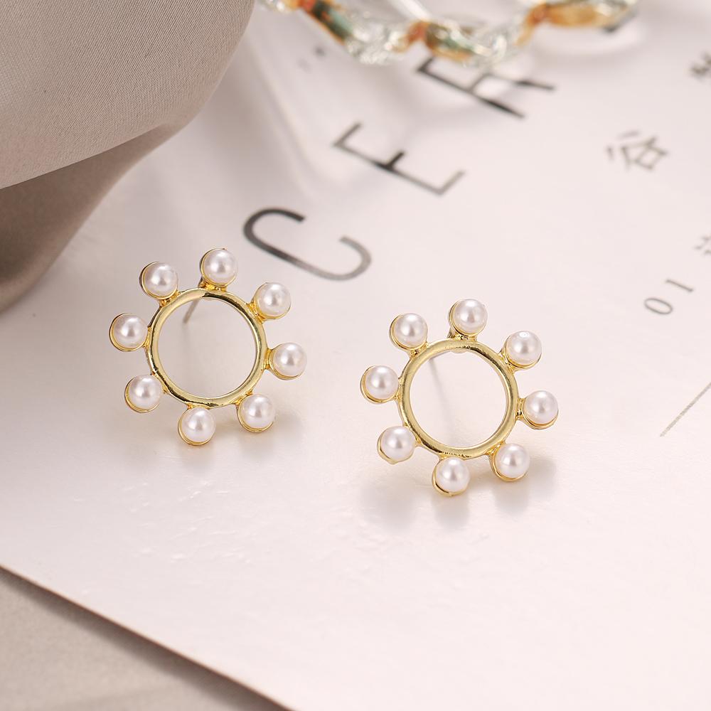 Simple Creative Exaggerated Pineapple Love Heart-shaped Geometric Chain Earrings Women Personality Geometric Girl Earrings