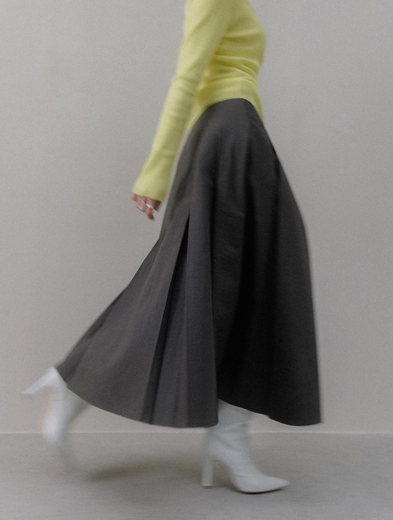 Memua Flow Pleated Skirt (Beige)
