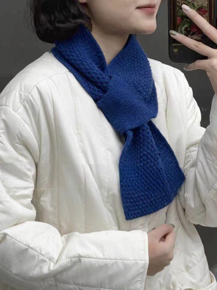 

Вязаный шерстяной шарф женский сезонный протектор шеи ленивый перфорированный клетчатый теплый арктический бархат 16Cm wide * 72cm long