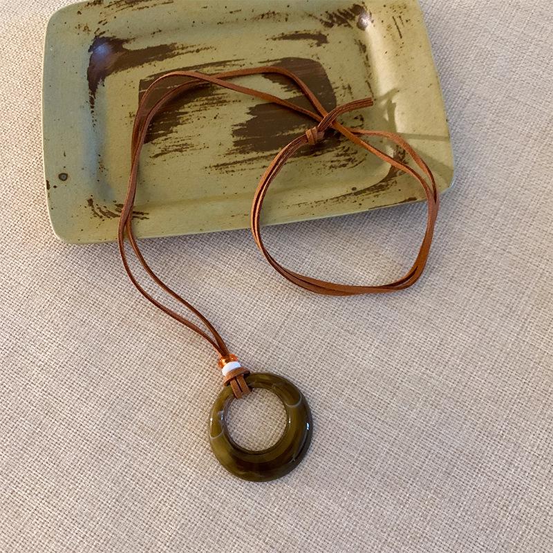 Minimalist Adjustable Acrylic Geometric Necklace - Versatile Fashion Sweater Chain