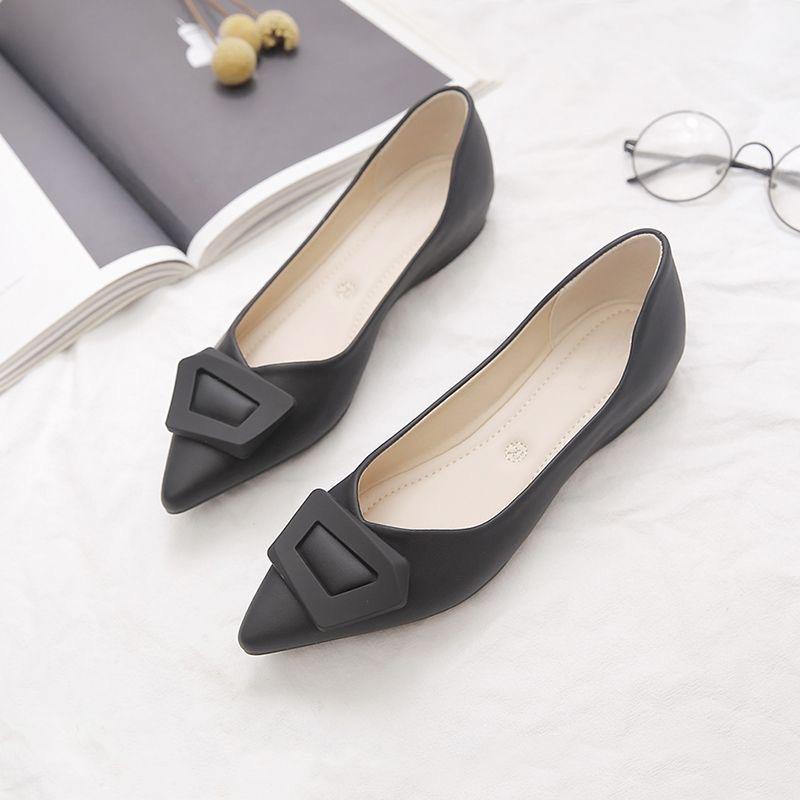 Pointed Thick-heeled Single Shoes Temperament New Spring and Autumn Versatile Flat-soled Ladyshoes Soft-soled Black Flat-heeled Work Shoes