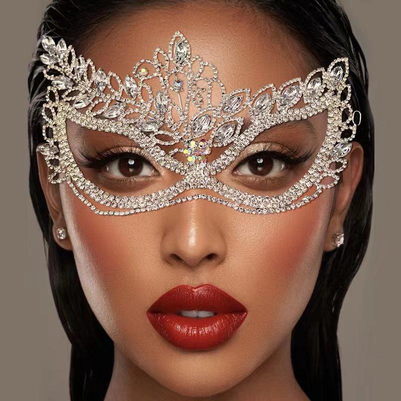 New Halloween Dance Half-Face Mask, Performance Blindfold, Party Party Mask, Rhinestone Alloy Leaf-Shaped Crown