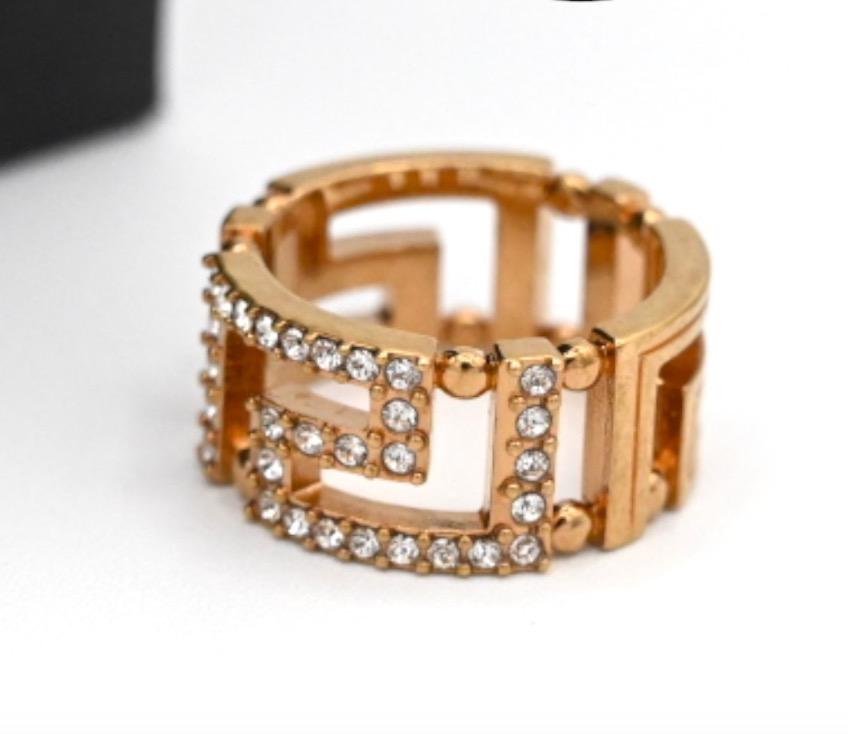 

[USED] VERSACE GRECA RING, size 17
