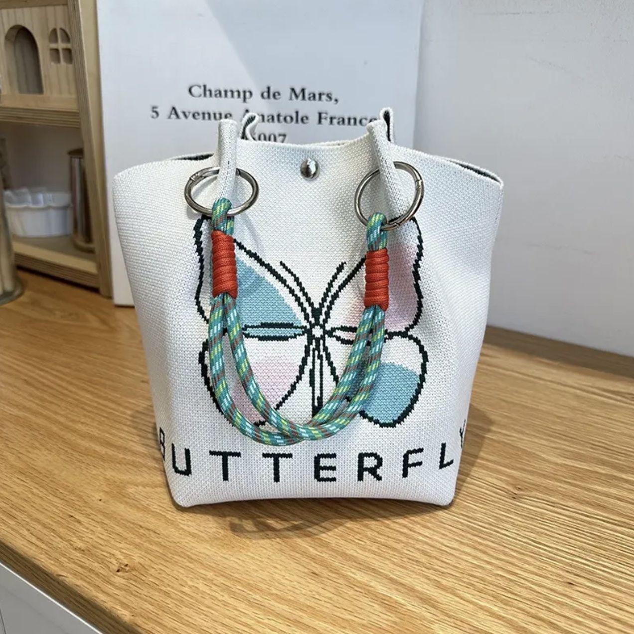 

Large Capacity Knitted Tote Bag - Versatile Fashion Handbag for Outings and Commuting Universal Buckle