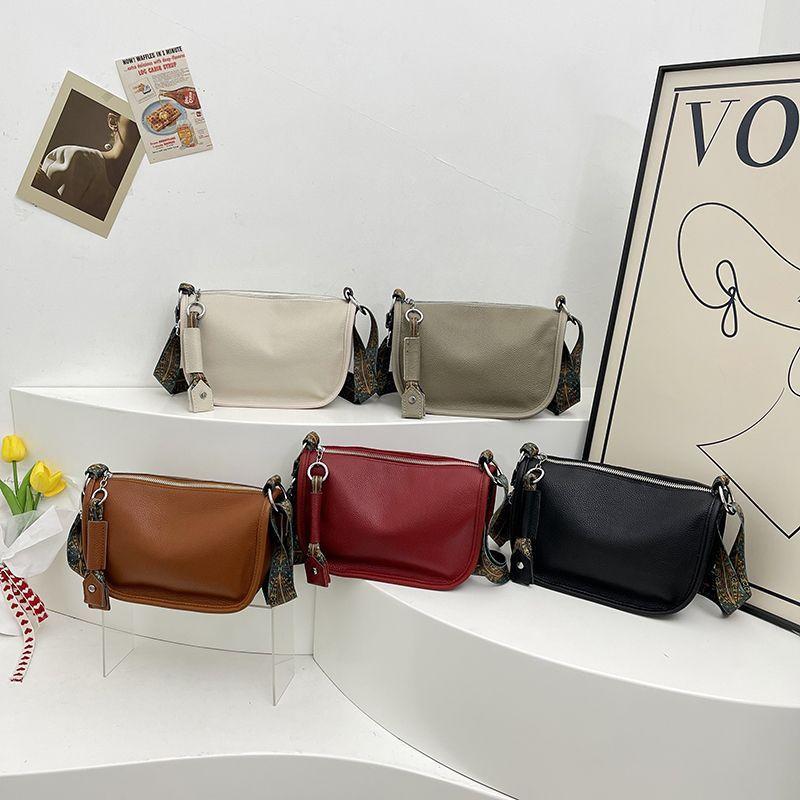 Premium Temperament Women's Bag 2025 New Large-capacity Pillow Leather Shoulder Premium Messenger Bag French Style