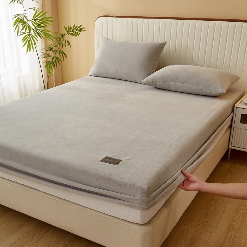 Simple Solid Color Fitted Sheet Nordic Mattress Cover Plush Bed Sheet Winter Warm Elastic Soft Bed Sheet with Elastic Band