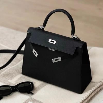 New Leather Palm Pattern Shoulder Messenger Bag Simple and Versatile Portable Small Square Bag