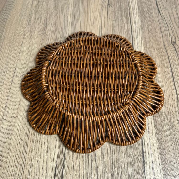 Handwoven Rattan Flower Shaped Storage Basket, Boho Wicker Fruit & Vegetable Tray for Kitchen, Decorative Organizer Basket
