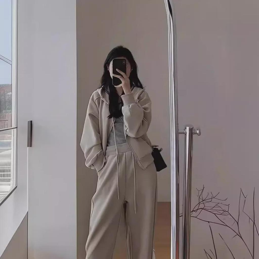 Women's Hong Kong Style Slimming Sweater Sports Suit with Wide-Leg Pants and Hooded Jacket