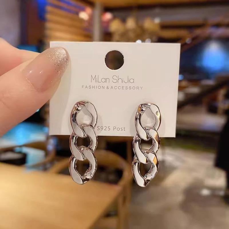 Personalized earrings stainless steel chain stud earrings hip hop European and American ear jewelry women