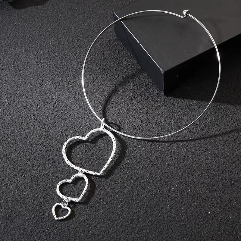 

Ожерелье Европейская и американская мода Love Collar Женская мода Универсальное металлическое ожерелье