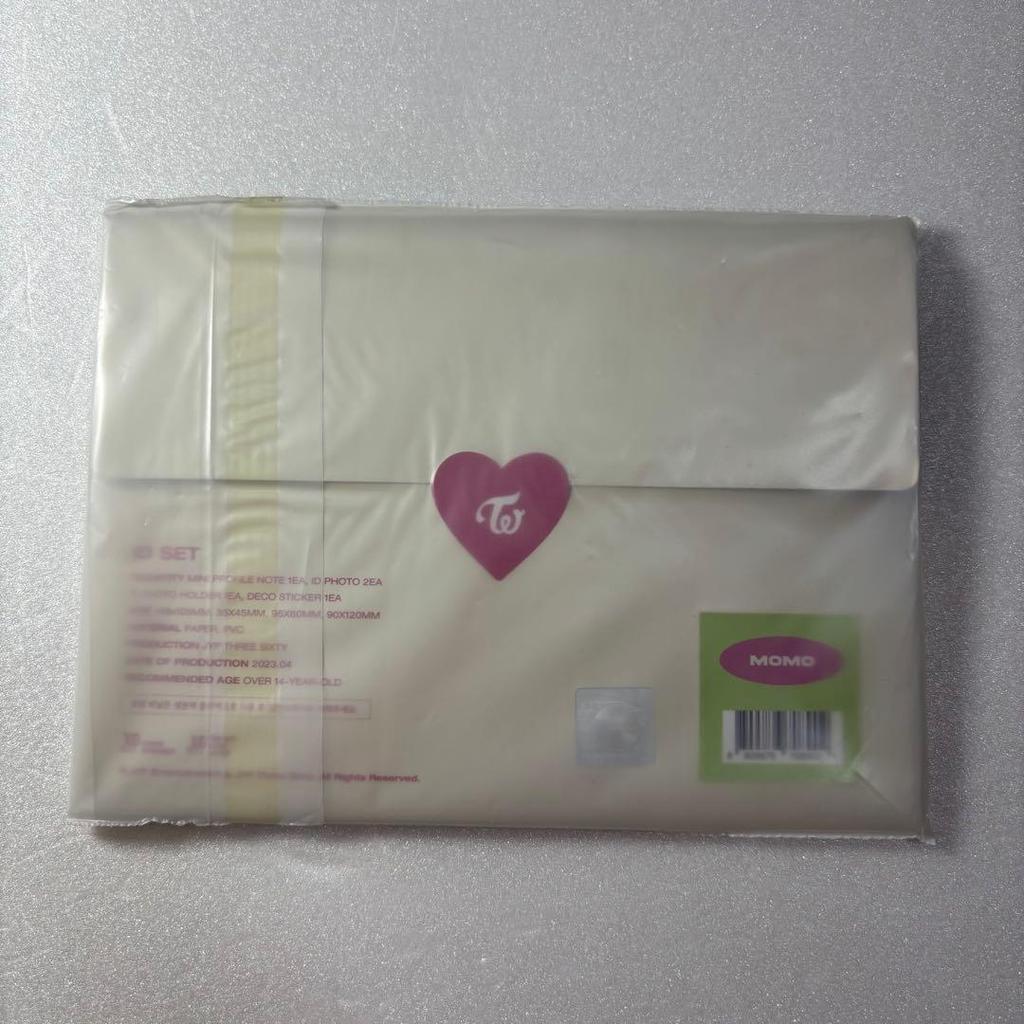 [USED] TWICE Momo READY TO BE ID SET Seoul Concert