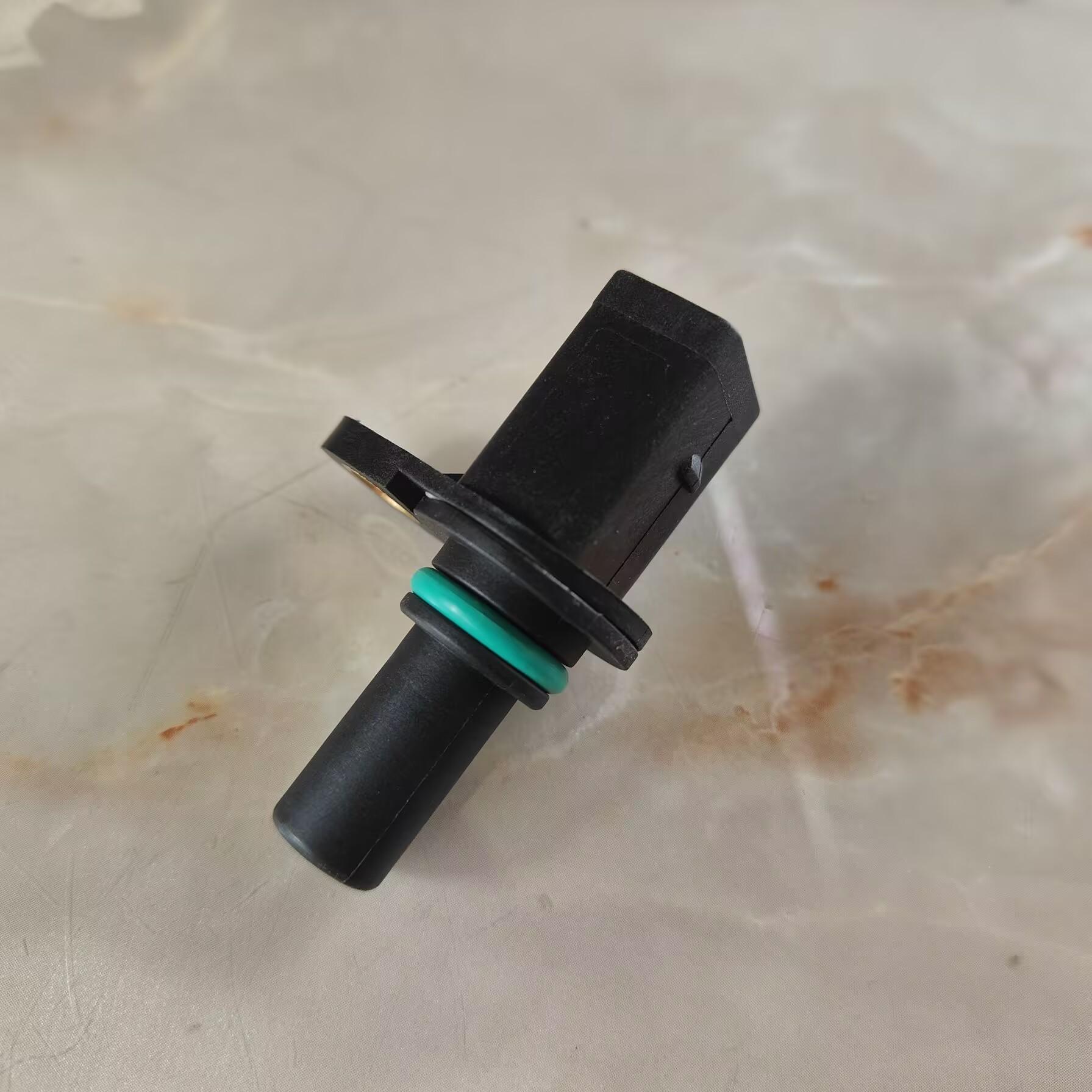 

For VW Golf City GTI Jetta & Beetle Transmission Input Speed Sensor 095927321B 095 927 321B 095927321B