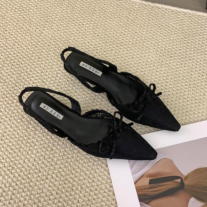 French minimalist temperament pointed lace embroidered sandals women's 2025 new spring and summer low-heeled bag head back empty versatile