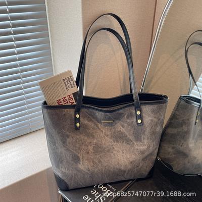 Large-capacity Hand-held Tote Bag Women's 2025 New Trendy Fashion Leisure College Student Commuting Shoulder Bag for Class