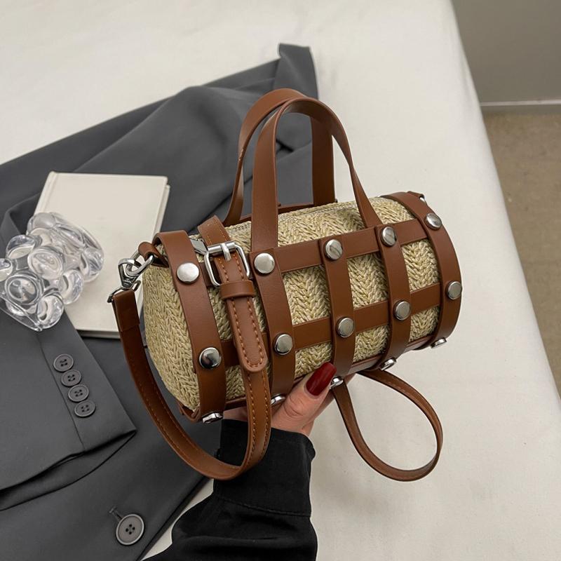 

Retro Rivet Crossbody Bag For Women Boho Hollow Out Straw Handbag Lady Girls Shoulder Phone Purse Small Round Bag CLE 20x10x11cm коричневый