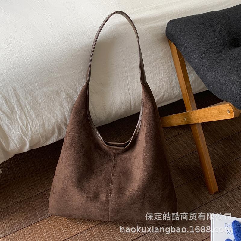 Fashion Commuter Large-capacity Bag Women's 2025 New Retro Suede Design Tote Bag Premium Shoulder Bag
