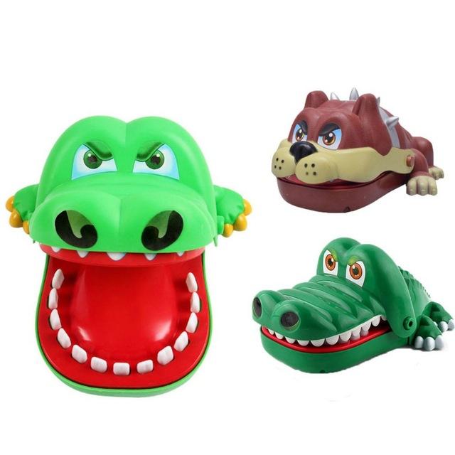 Witzspielzeug für Kinder Lustiges Cartoon-Krokodil Bulldogge Mund Zahnarzt Finger-Biss-Spiel