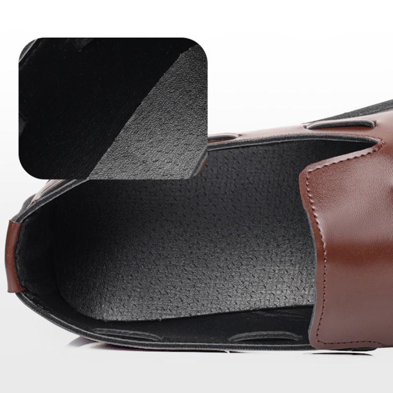 Men's Casual Leather Shoes Elegant Tassels Men Dress Shoes Pointed Toe Loafers Light Moccasins Big Size Party Wedding Shoes Male