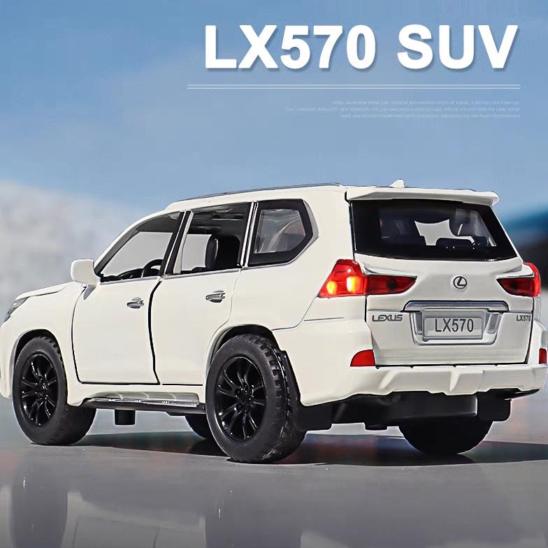 Toyota Lexus LX570 SUV Mare de Teren Simulare Diecast & Vehicule de Jucărie Sunete & Lumină Mașină cu Tracțiune:32 Model de colecție din aliaj