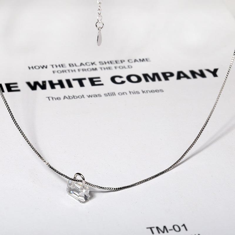 Exquisite Simple Popular Zircon Clavicle Chain Transparent Bag Pendant Necklace Clavicle Chain Wild Party Ladies Jewelry