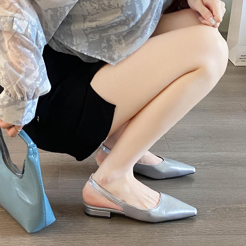 Französische Taschenkopf-Sandalen Damenschuhe 2025 neu Sommer atmungsaktiv vielseitig kleiner Absatz eckiger Kopf Promi-Temperament Einzelne Schuhe