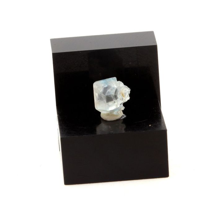 Pierres et Minéraux. Euclase. 1.70 ct. Parelhas, Rio Grande do Norte, Brésil.