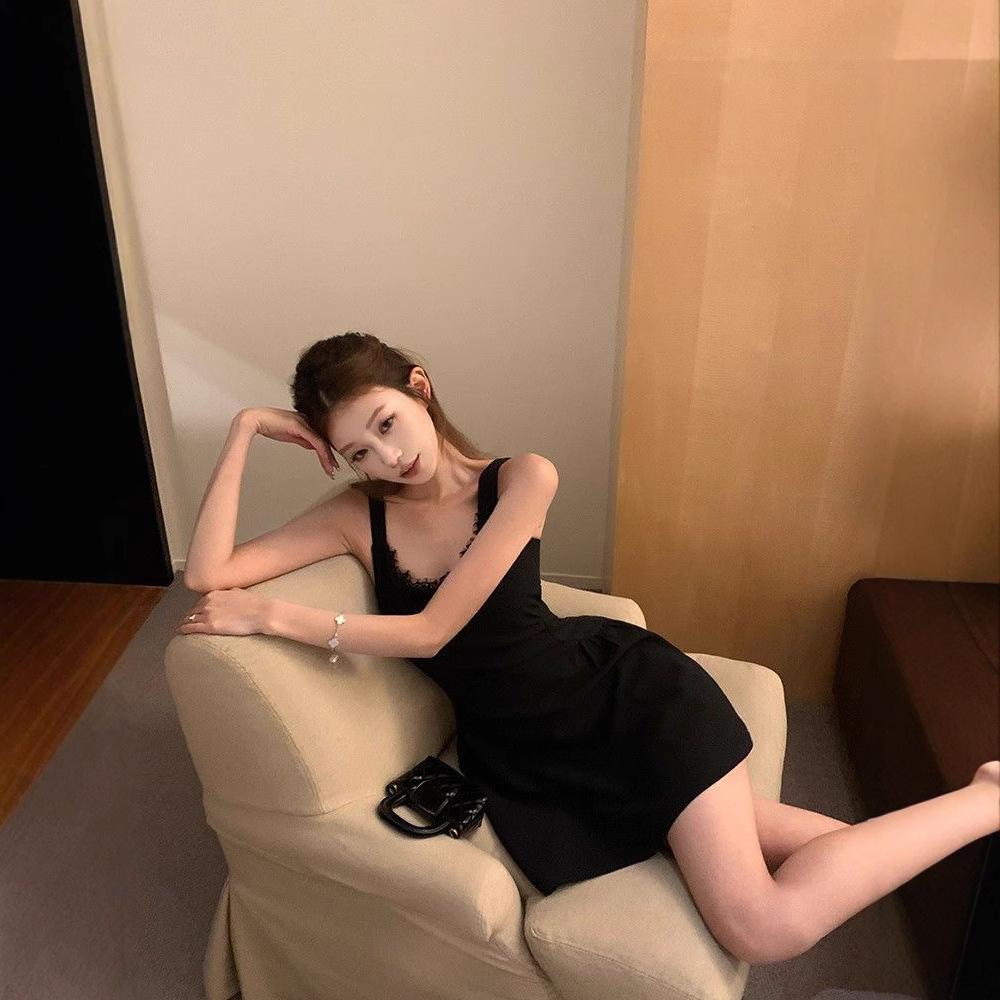 Francouzské krajkové šaty na ramínka pro ženy Čistý luxusní styl a high-endové Letní Obepínající pas, aby vypadaly štíhle a sexy Bez ramínek Krátká sukně