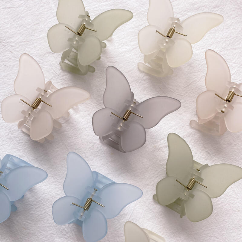 Mood Matte Butterfly Hair Half-up Matte Clip ivory