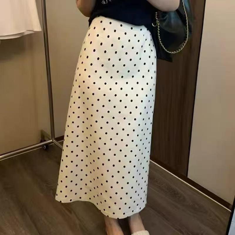 Plus Size Black Polka Dot A-Line Skirt for Pear-Shaped Women - Slimming Autumn Mid-Length Style