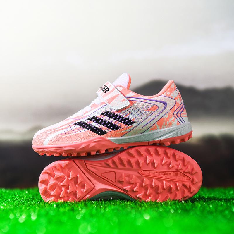 

Новые детские футбольные бутсы для девочек, бутсы с шипами, для учащихся начальной и средней школы, бутсы для пинг-тренировок, спортивная обувь, плоские кроссовки для девочек 30