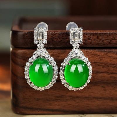 Natural Chalcedony Female Stud Earrings Are Comparable To Jadeite Necklace Pendant Inlaid With New Chinese Green Egg Surface Agate Set Jewelry