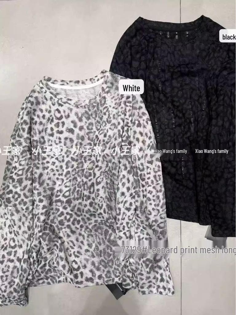 Xiao Wang's Spring Loose Plus-Size Casual Leopard Print Cutout Round Neck Long Sleeve T-shirt