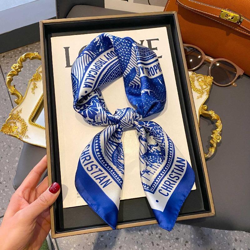 Zhang Ruonan silk scarf women's spring and summer new fashion retro accessories scarf neck high-end small square scarf