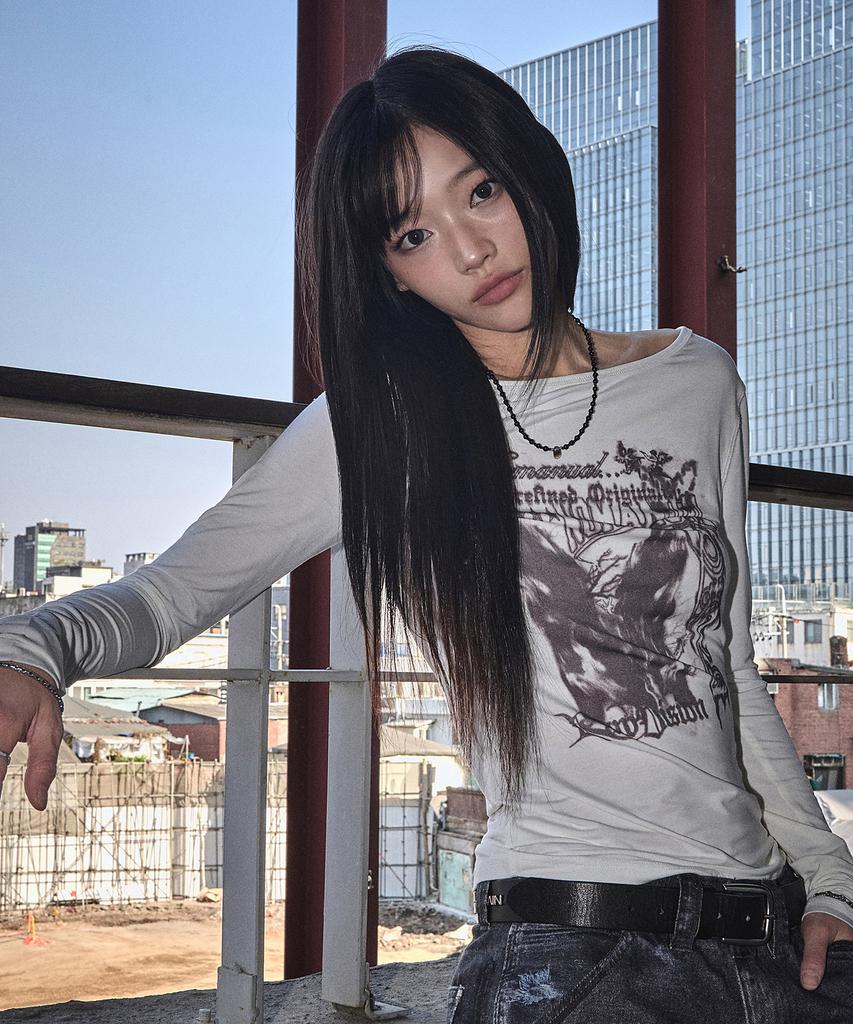 Nomaenyueol Raw Sketched Long Sleeve Tee - White
