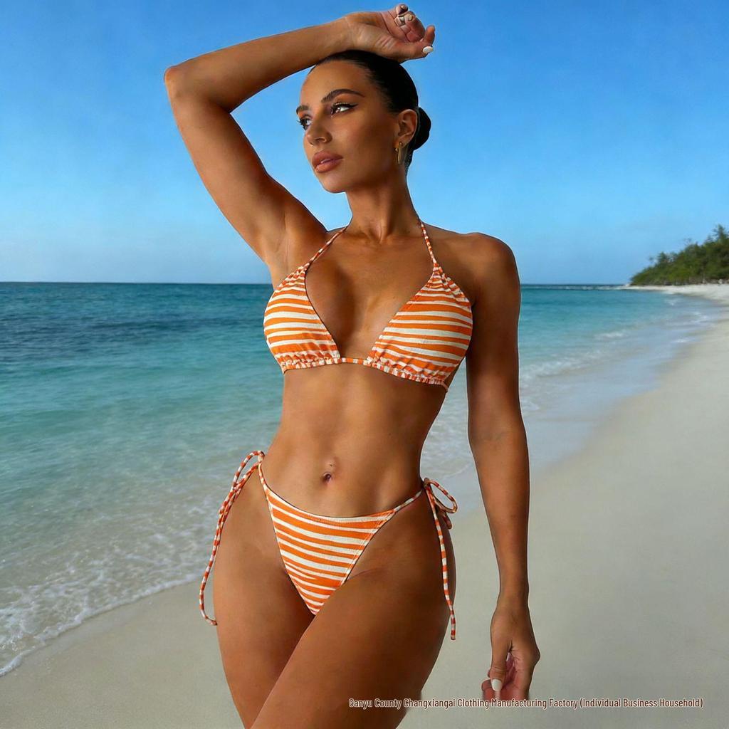 Állítható nyakpántos Európai és Amerikai Stílusú Háromrészes Bikini Fürdőruha Fehérnemű