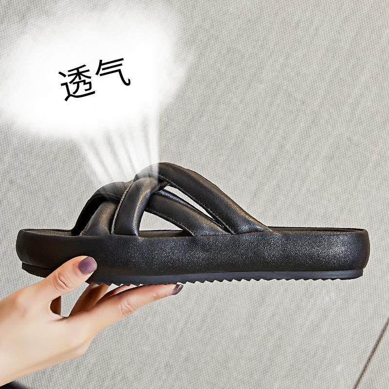 The First Layer of Sheepskin Slippers for Women To Wear Summer New Women's Cross Beach Shoes Fashionable Versatile Leather Women's Shoes