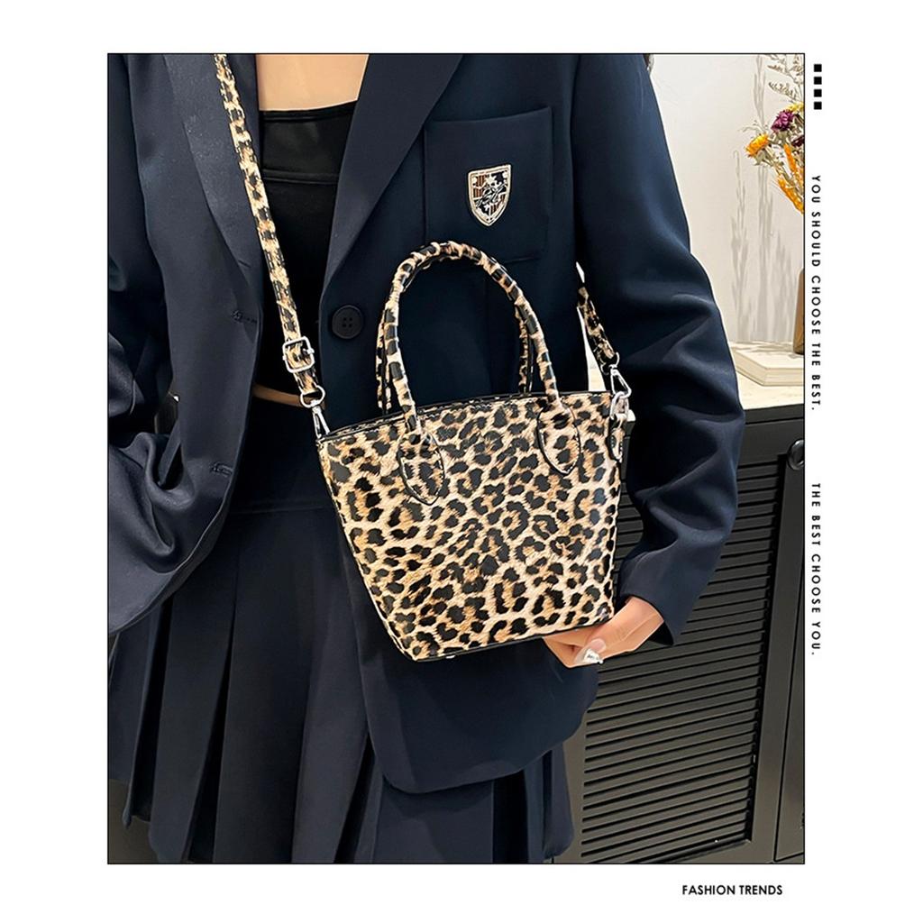 Fashion Trend Leopard Personality Texture Simple Style Crossbody Shoulder Handbag Bucket Bag Female