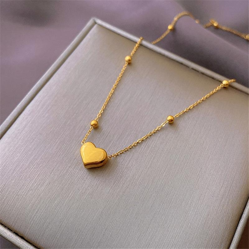 Simple Love Titanium Steel Necklace Women'S Niche Design Sense 18K Gold Collarbone Chain Neck Chain With Jewelry Pendant