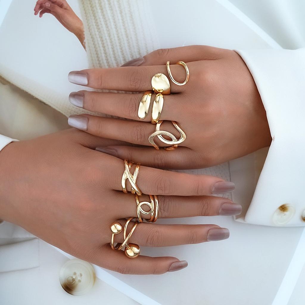 Vintage Punk Flower Starfish Rings Set for Women Men Metal Elegant Multilayer Luxury Thick Knuckle Ring Daily Wear Jewelry 2026