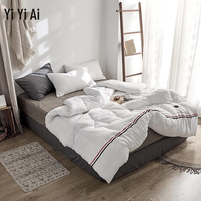 Yiyi'ai Japanese Style Solid Color Washed Polyester Quilt