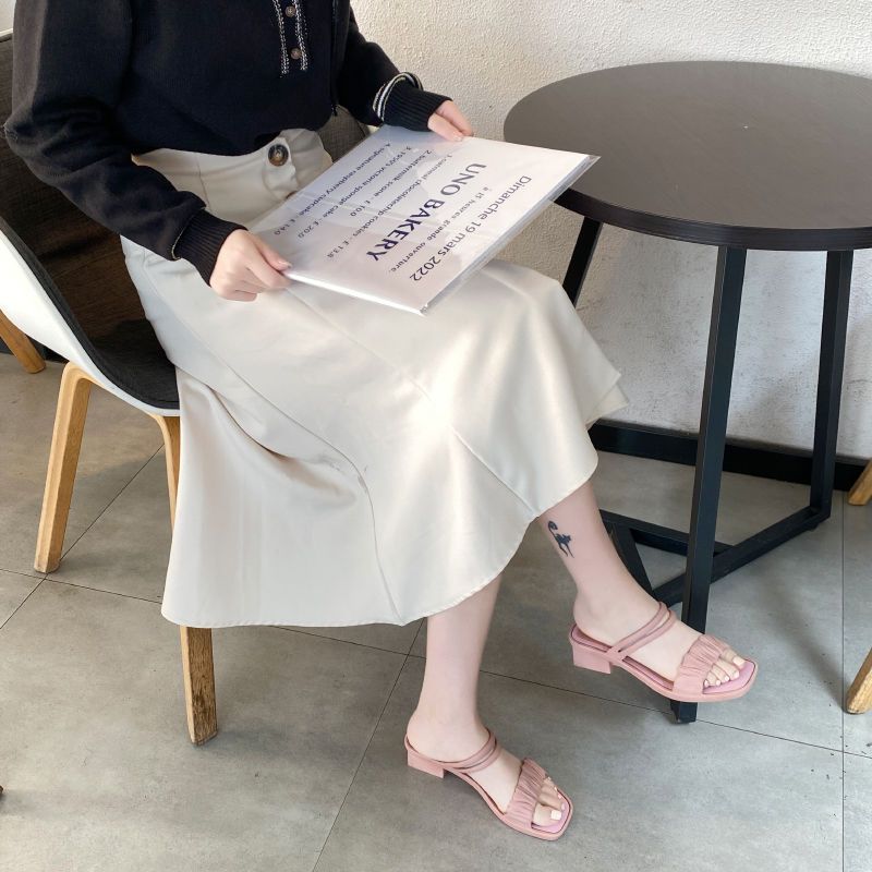 Модные женские тапочки с каблуком — фото 5