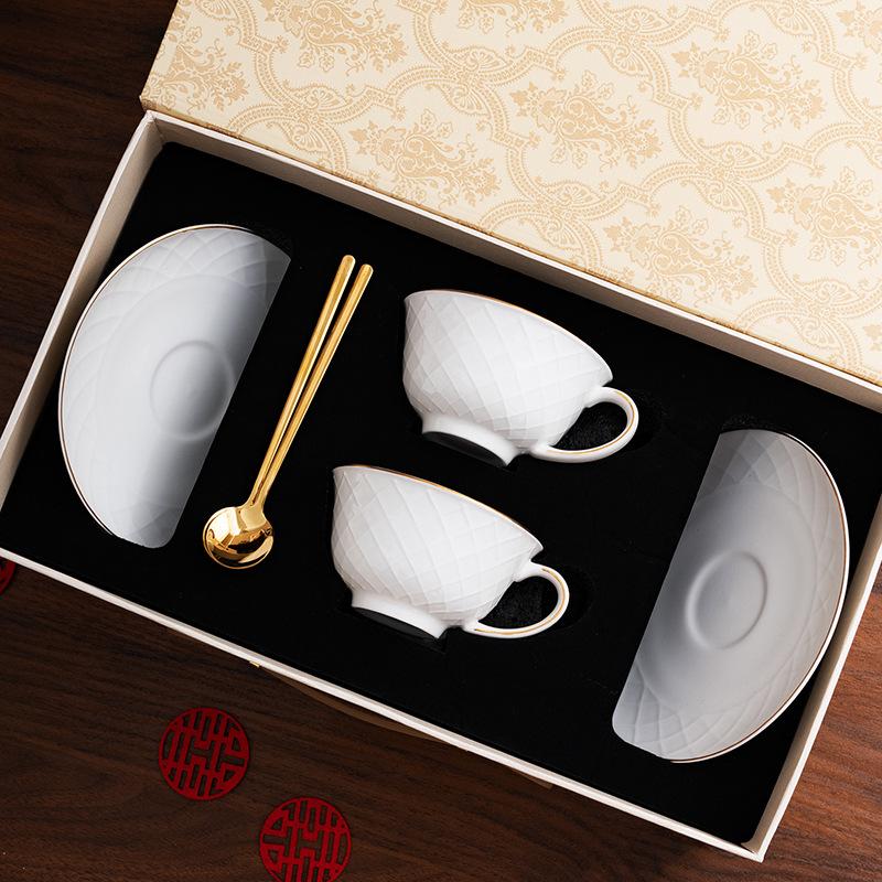 Gothic artistic sense, Nordic style, high value, light retro coffee cups and saucers, ceramic coffee cups with spoons, gifts