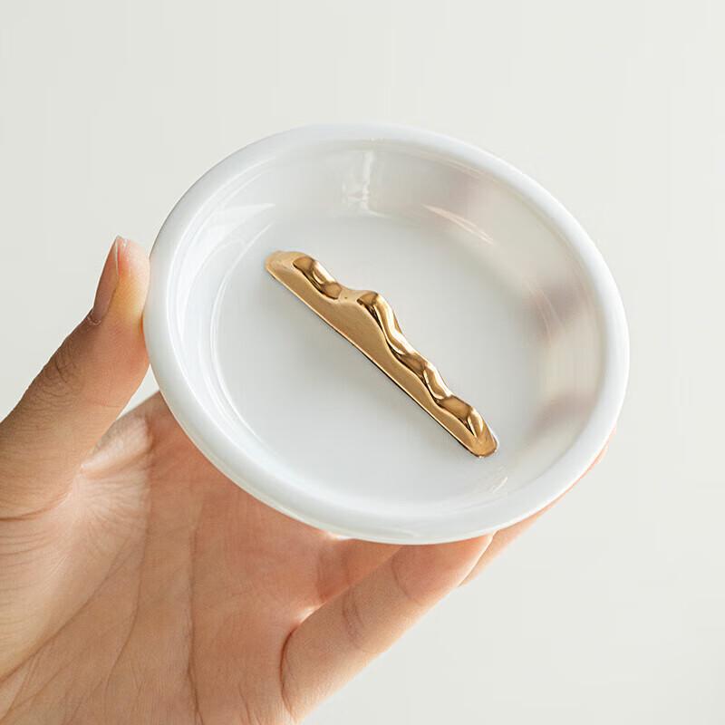 Mu Yi Sweet White Ceramic Office Tea Cup with Infuser