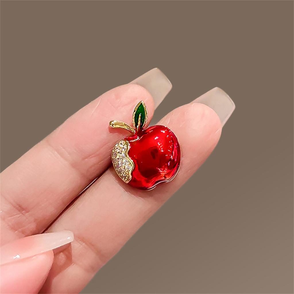 1Pc Japanese and Korean Creative Apple Brooch Pin Fashion Versatile Jewelry Accessories Clothing Bag Decoration Party Gift 2026
