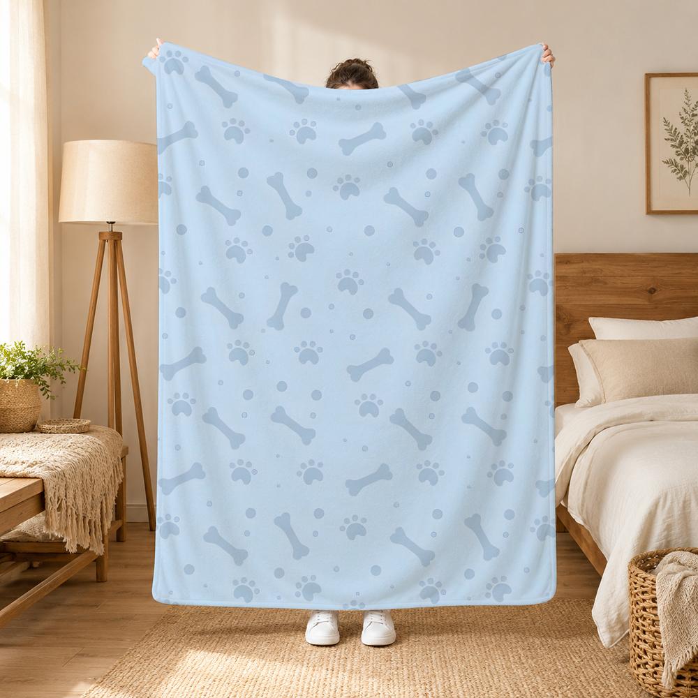 Dog Paw Prints Dog Pattern Throw 240g Flannel Blanket, Suitable for Sofas, Beds, Offices, Exquisite Gift Blankets