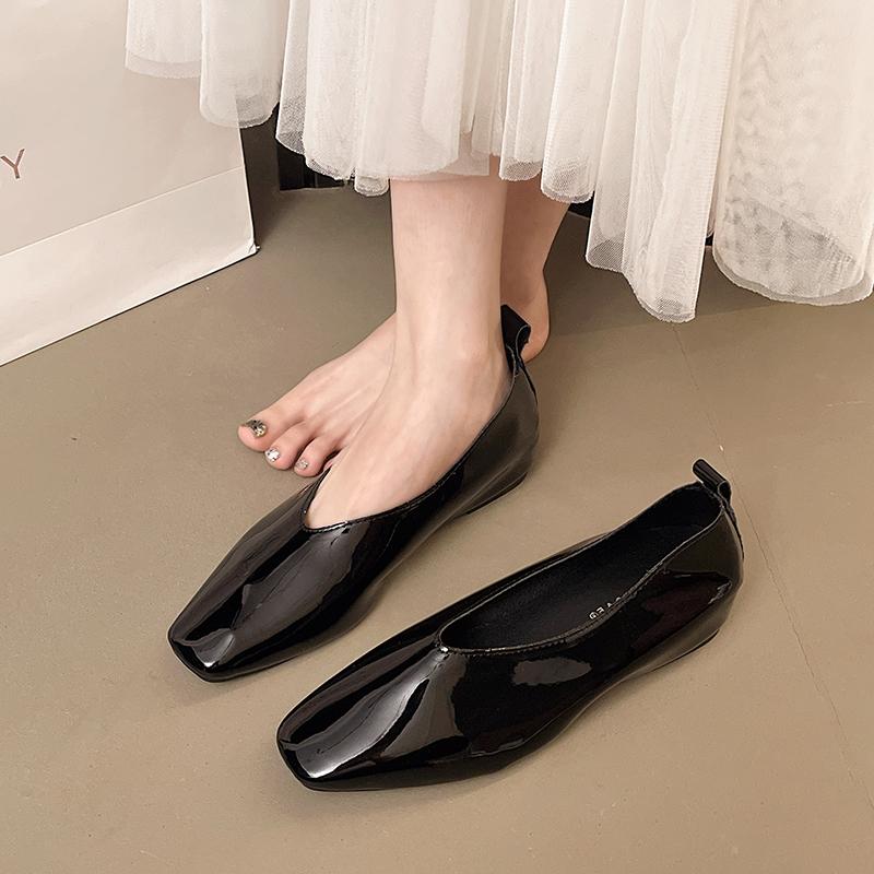 Fashion Low Heel Single Shoes Autumn New Square Toe Patent Leather Slip-on Non-Slip Wear-Resistant Square Heel Shoes
