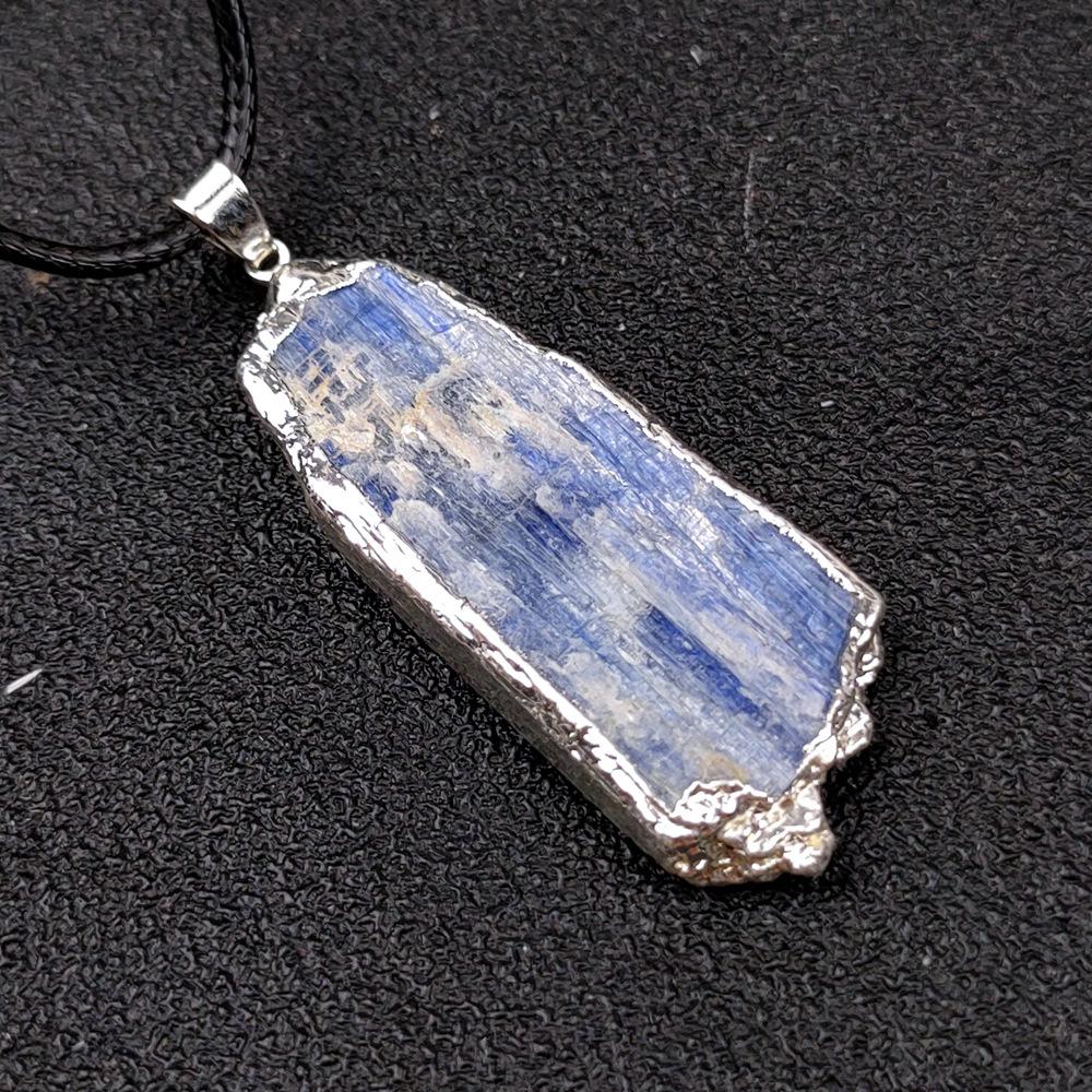 High Quality Gemstone Jewelry Natural Kyanite Pendant Pyrite Pendant for Wedding